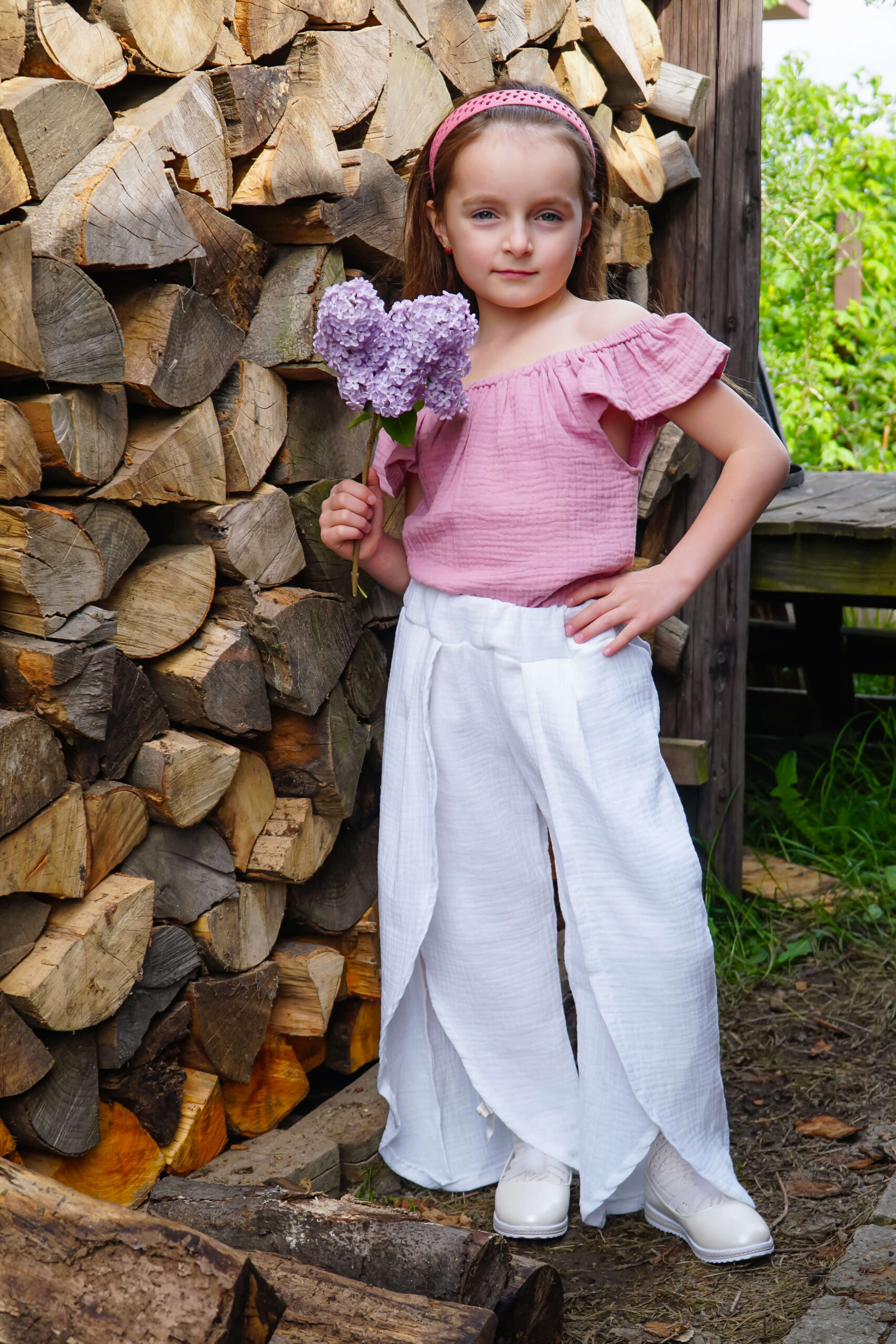 Dwuczęściowy Komplet: Top Typu „Hiszpanka” ze Zjawiskowymi Spodniami Fly