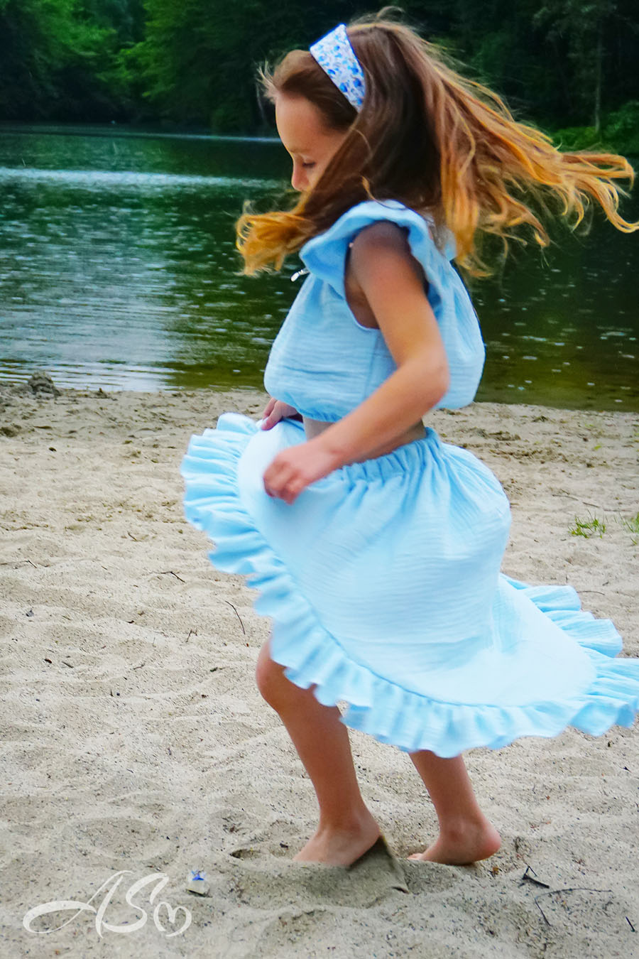 Dwuczęściowy Komplet: Top Typu „Hiszpanka” z Rozkloszowaną Spódnicą - obrazek 12