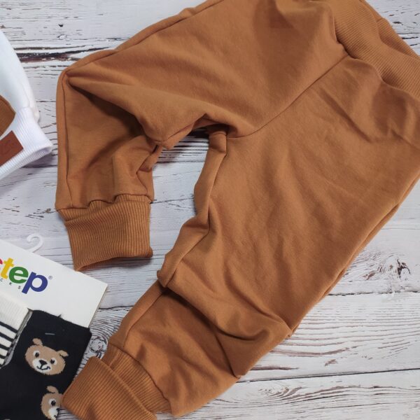 Dresowe Spodnie Wykonane z Miękkiej Bawełny