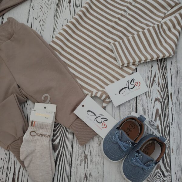 Miękkie body z długim rękawem w biało beżowe paseczki