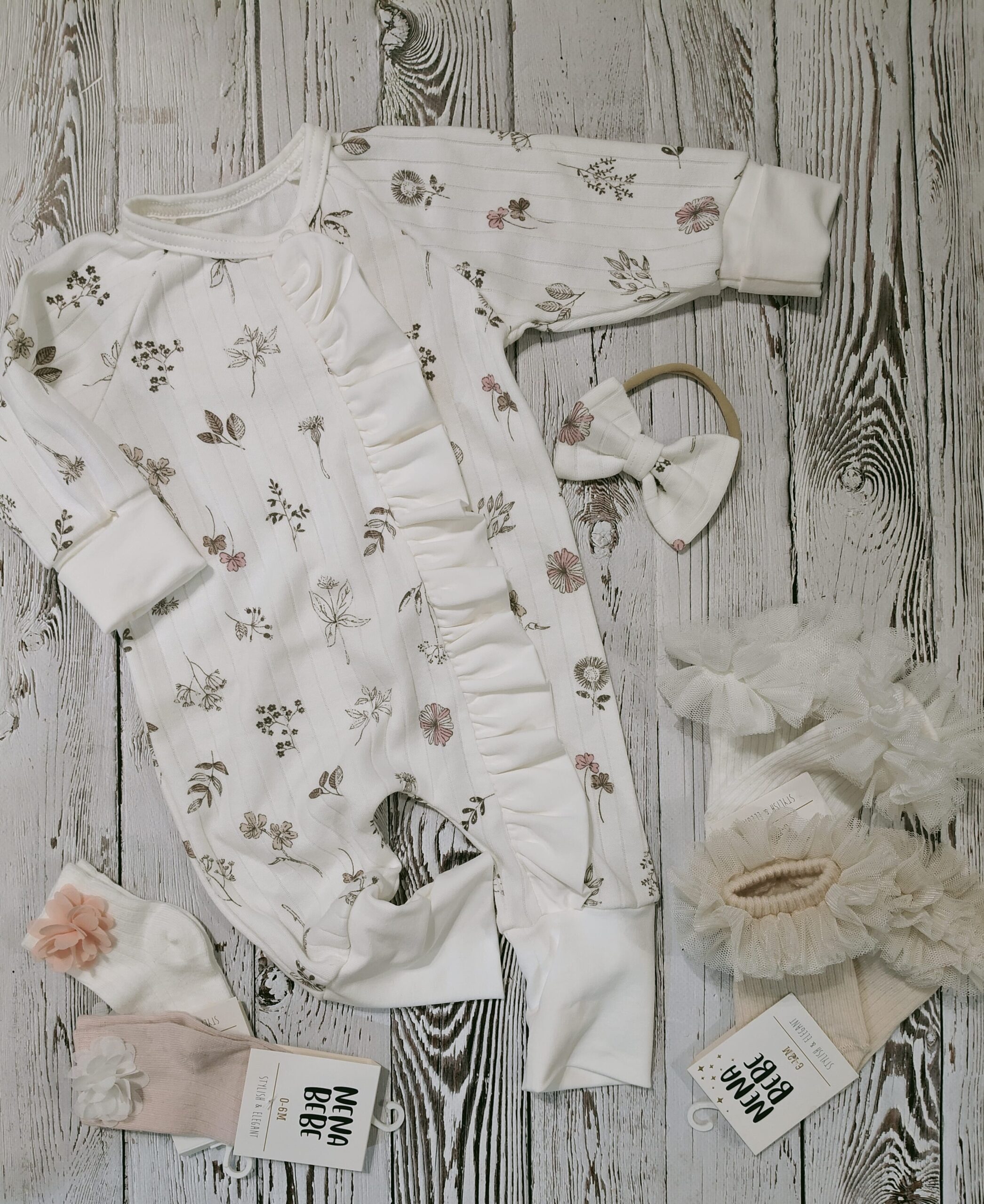 Kombinezon kwiaty falbanka - obrazek 3